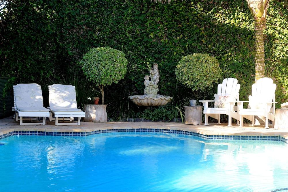 คาร์สโลกี เฮาส์ Bed & Breakfast พอร์ตเอลิซาเบธ ภายนอก รูปภาพ
